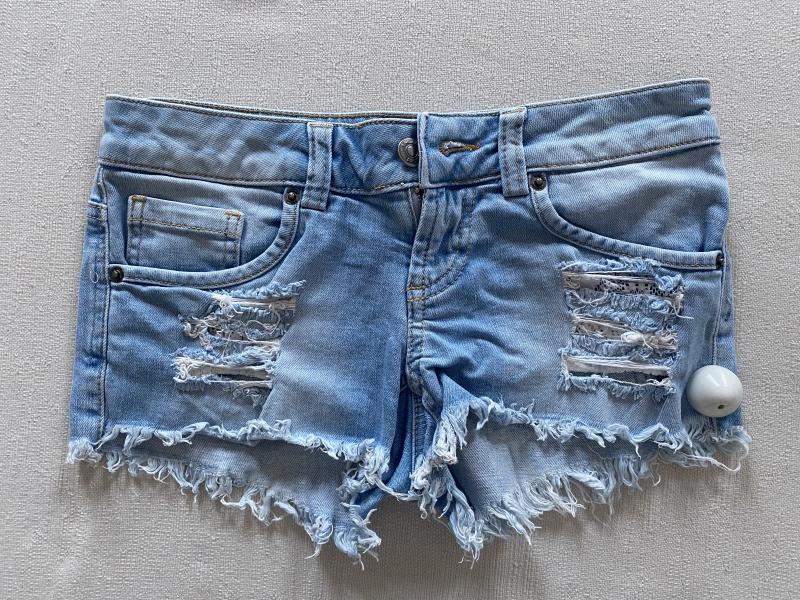Il mondo delle pulcette - usato firmato selezionato - Pantaloncini subdued  10/12